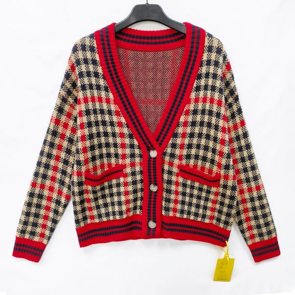 Women's plaid knitted cardigan
