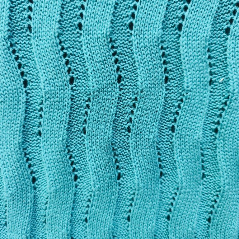 中国の靴下編み物メーカー、アイスランドのセーター工場