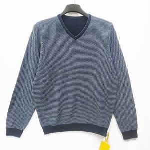 Men's pullover sweater